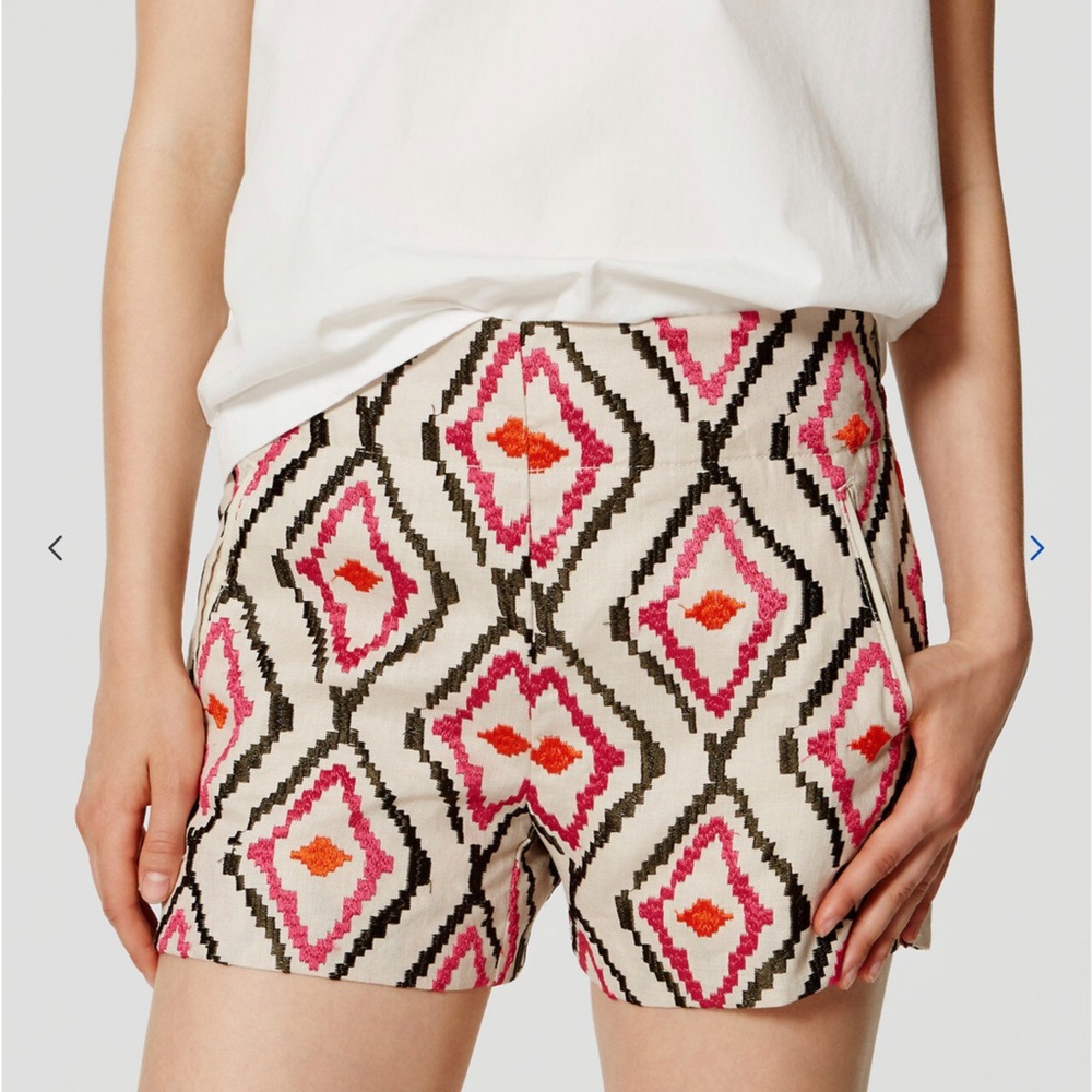 Ann Taylor Loft Riviera Shorts, size 4, great condition.